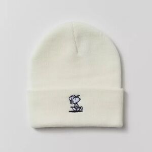 Snoopy Golf Beanie | Urban Outfitters
